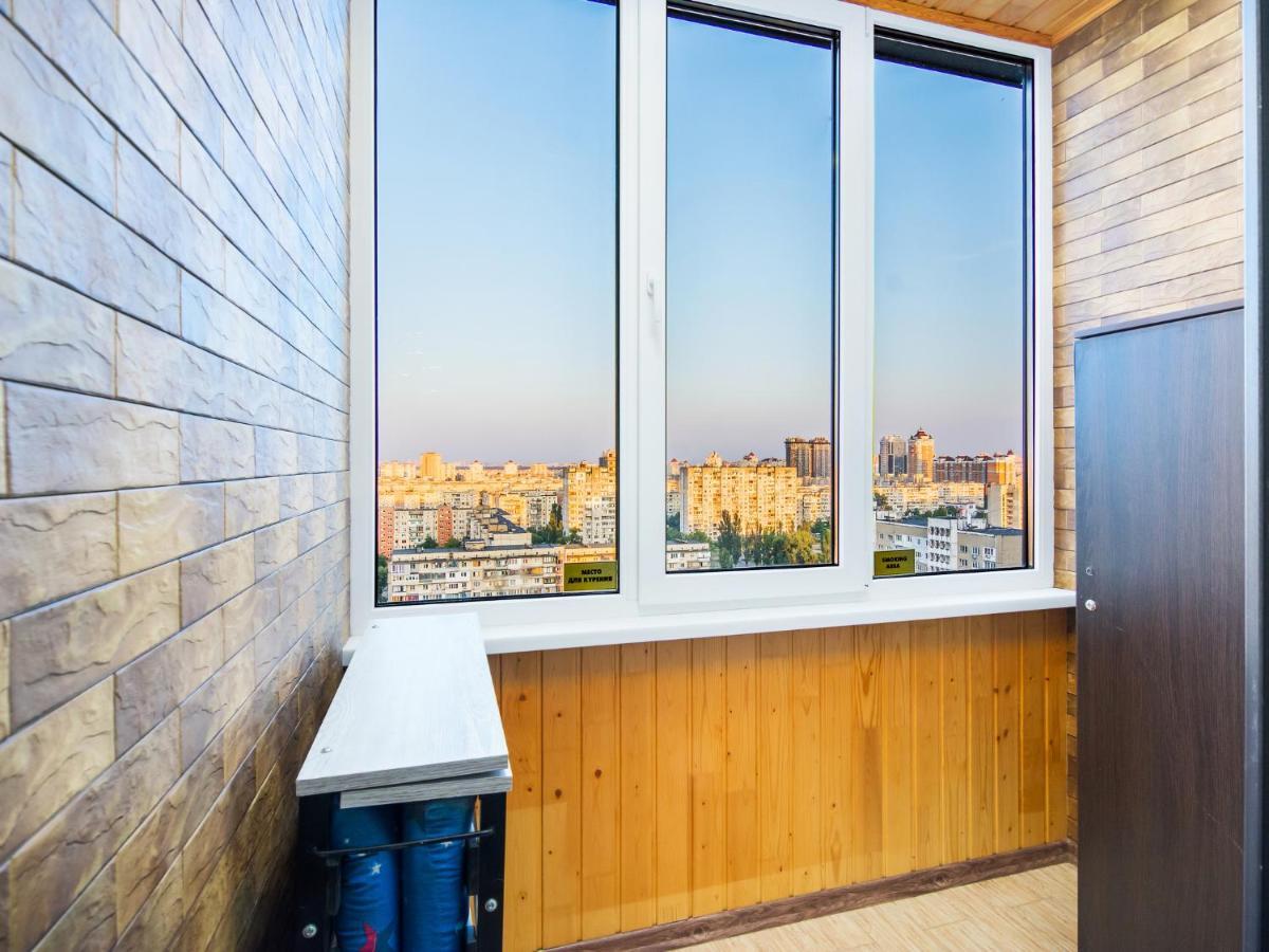 קייב Kvartirkoff Na Bogatirskaya 6A, 17 Floor מראה חיצוני תמונה